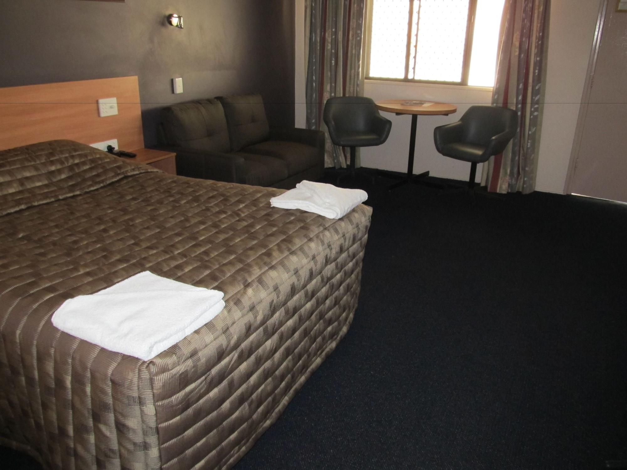 Sunpalms Motel ロックハンプトン エクステリア 写真
