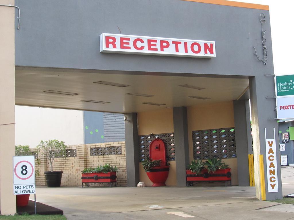 Sunpalms Motel ロックハンプトン エクステリア 写真