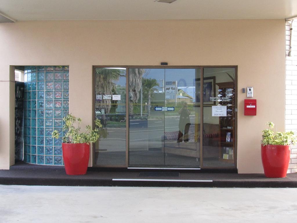Sunpalms Motel ロックハンプトン エクステリア 写真